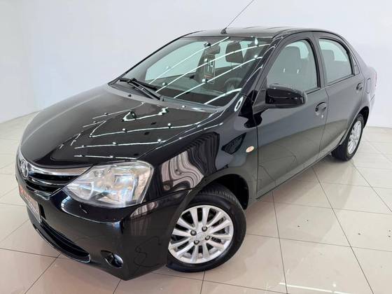 TOYOTA ETIOS 1.5 XLS SEDAN 16V FLEX 4P MANUAL